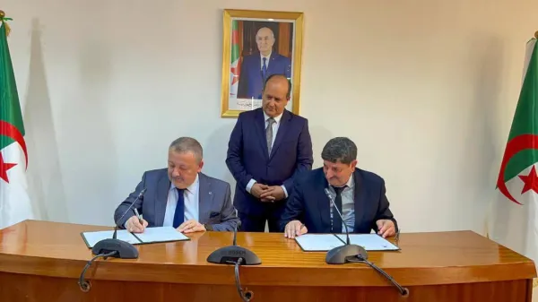 شراكة جزائرية ايطالية لصناعة المكونات البلاستيكية للمركبات