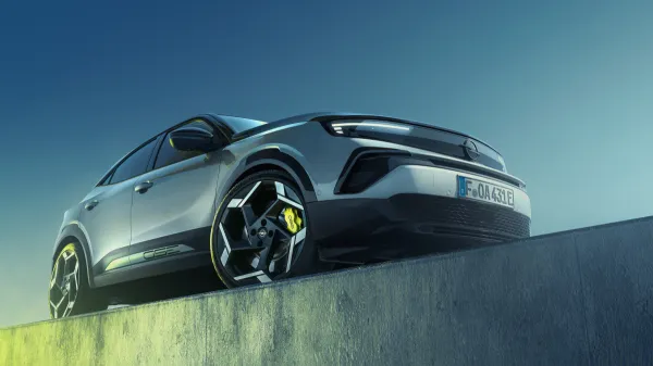 Opel dévoile son nouveau SUV électrique pérformant, Opel Mokka GSE