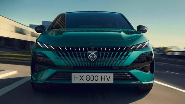 Peugeot dévoile la nouvelle 308 restylée pour 2025