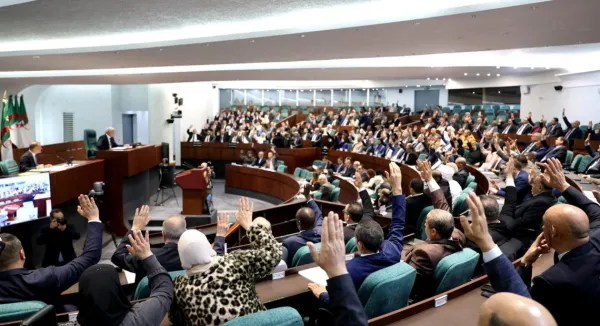 النواب يصادقون على النص المتضمن قانون المرور