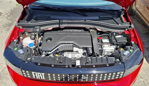 Stellantis lance une vaste campagne de rappel en France pour ses moteurs 1.2 hybrides