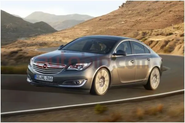 L’Insignia restylée officiellement révélée