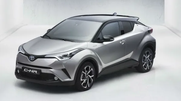 Le nouveau Toyota C-HR en images avant Genève