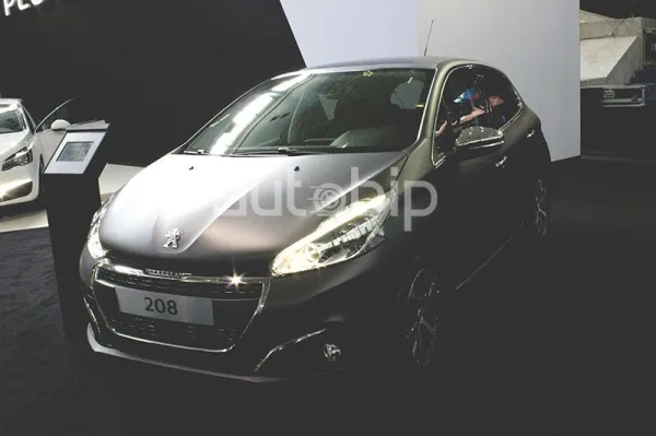 Salon Alger 2016 / Peugeot : la 208 livrable en 4 mois