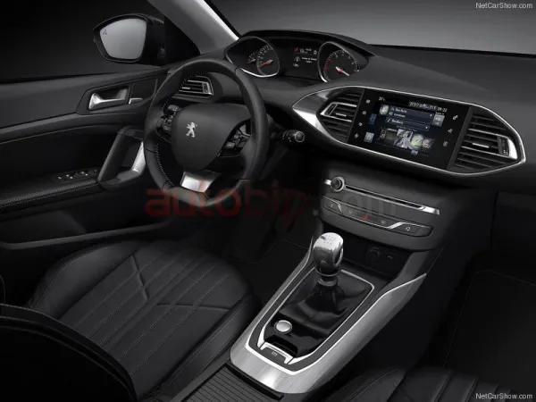 Peugeot 308 : Deuxième du nom apparaît 