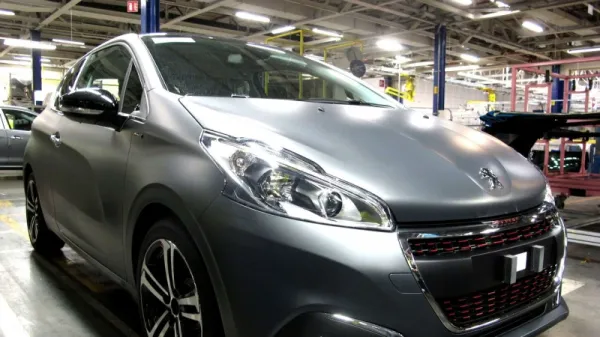 Usine Peugeot en Algérie : la signature des accords reportée