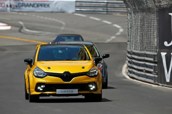 La Clio R.S. 16. au 275ch pour les 40 ans de Renault Sport