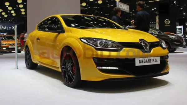 Nouveau visage pour la Renault Mégane