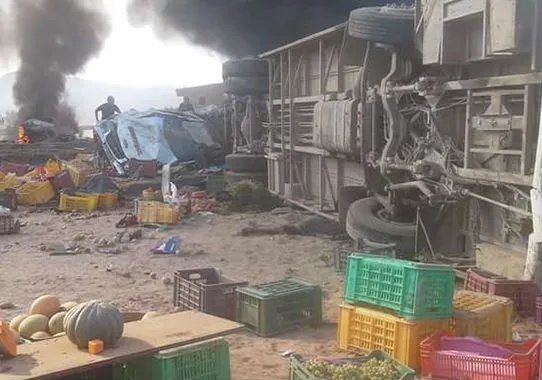 Un violent accident en Tunisie causé par un camion Algérien fait 14 morts et 51 blessés