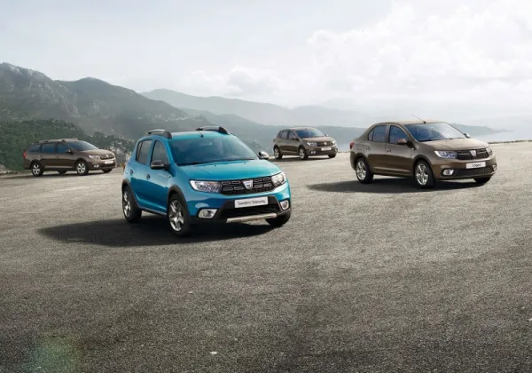 Les nouvelles Dacia Sandero, Sandero Stepway, Logan et Logan MCV restylées au Mondial de Paris
