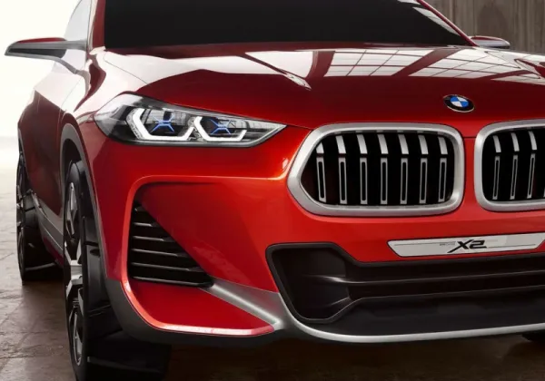 BMW dévoile le Concept X2 à Paris