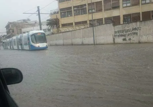 Tramway d&#039;Alger : interruption partielle suite aux inondations