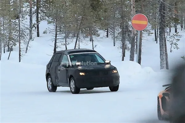 Le nouveau petit SUV "SEAT ARONA" en test