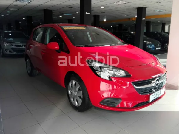 Diamal/ Opel : La Corsa et l’Astra (ancienne) 5 portes sont disponibles