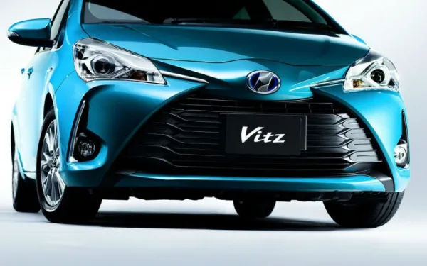 La Toyota Yaris facelift s&#039;annonce au Japon, et garde son nom de &quot;VITZ&quot;