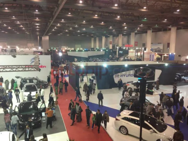 Une foule sans précédent à la foire d'Oran