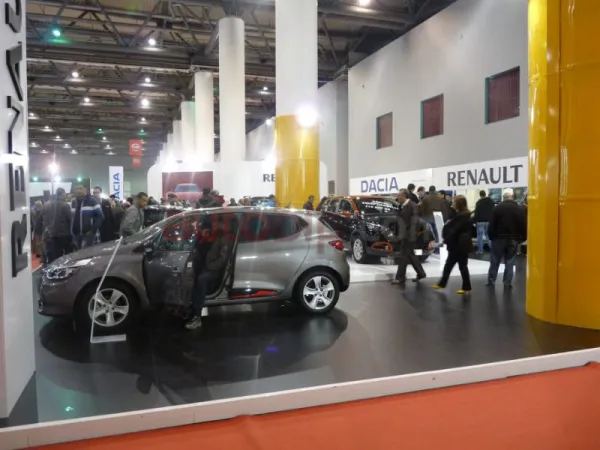 Les entrailles de Renault Algérie au salon auto d’Oran