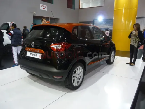 Les entrailles de Renault Algérie au salon auto d’Oran