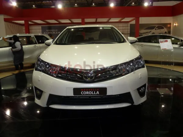 Toyota au Salon d'automobile à Oran