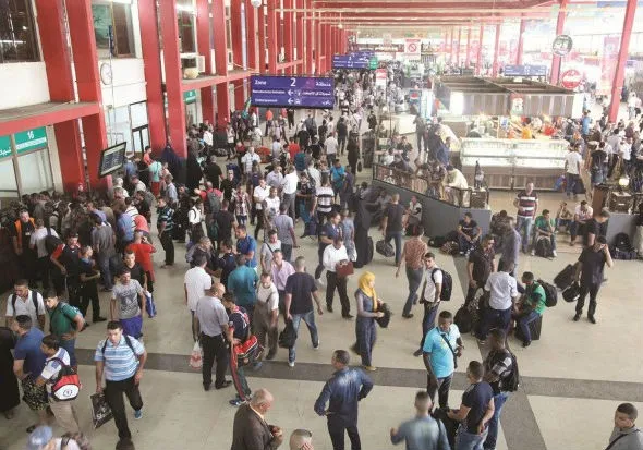 Plus de 1100 départs par jour à la gare routière du Caroubier en prévision de Aïd El Fitr
