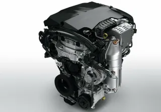 Le moteur essence 1.2L 3 cylindres de PSA élu &quot;moteur de l&#039;année 2017&quot;