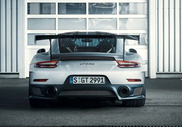 Nouvelle Porsche 911 GT2 RS : la plus puissante de tous les temps