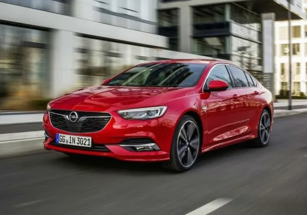 Nouvelle Opel Insignia : 5 étoiles confirmées à l'EuroNcap avec mention spéciale