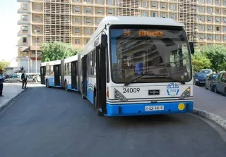 Mise en service des nouveaux bus de l&#039;ETUSA: le transport assuré