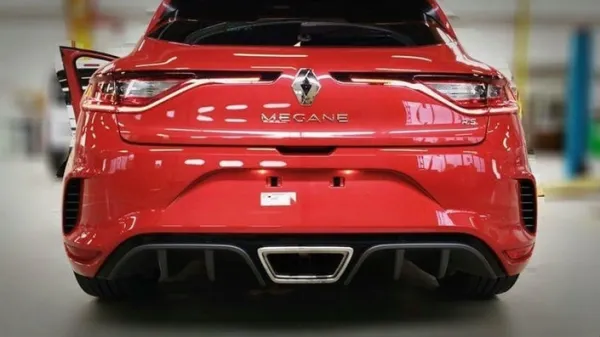 Photos de la nouvelle Renault Megane R.S. en fuite!