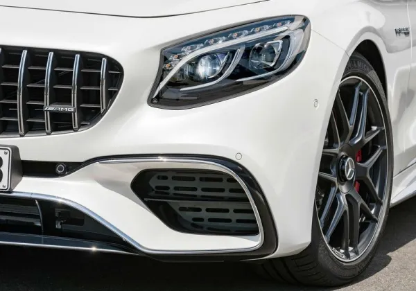 Après les Classe S, voici les nouveaux modèles Mercedes-AMG S 63 4MATIC+ Coupé et Cabriolet