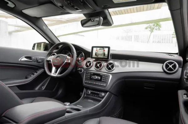 Merceds-Benz GLA-Class 2015