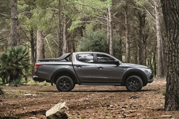 Fiat dévoile une nouvelle version de son pick up ; le Fullback Cross