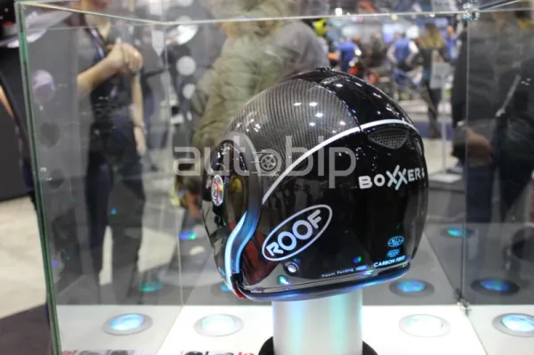 EICMA 2017 : ROOF lance son nouveau casque BOXXER CARBON, disponible chez Sidi Achour Motos Pièces début 2018