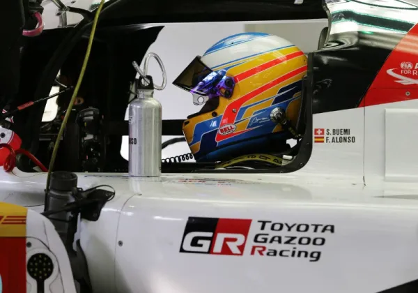 Fernando Alonso rejoint TOYOTA GAZOO Racing