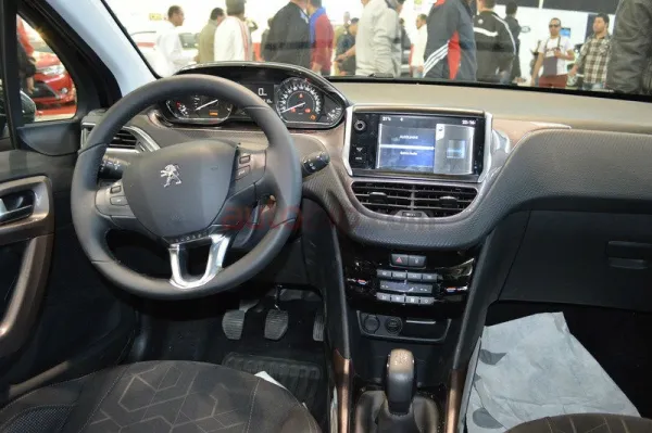 Peugeot : la 308 au premier rang