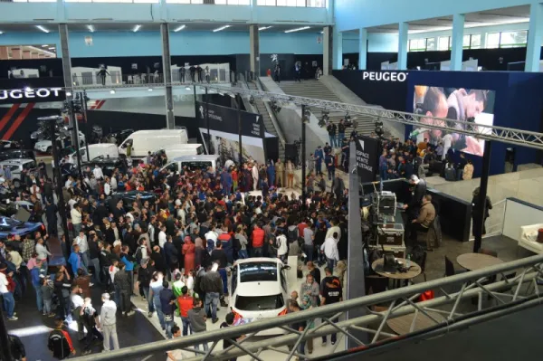 Peugeot Algérie : Séance de dédicace