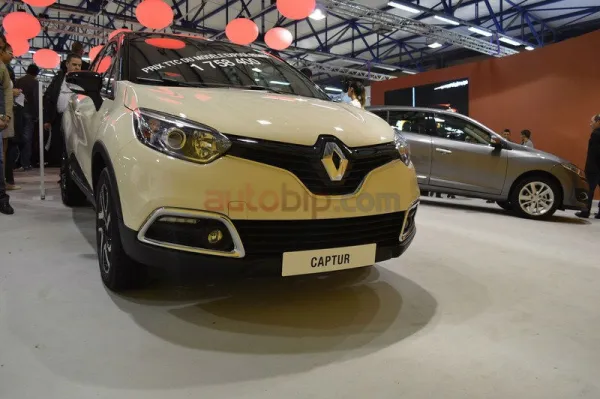Renault Captur, Peugeot 2008, Fiat 500 L  ou Chevrolet Trax lequel de ses Cross-over choisir ?