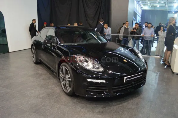 Le stand de Porsche en Sold-out