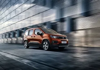 Nouveau PEUGEOT RIFTER, remplaçant du Parnter