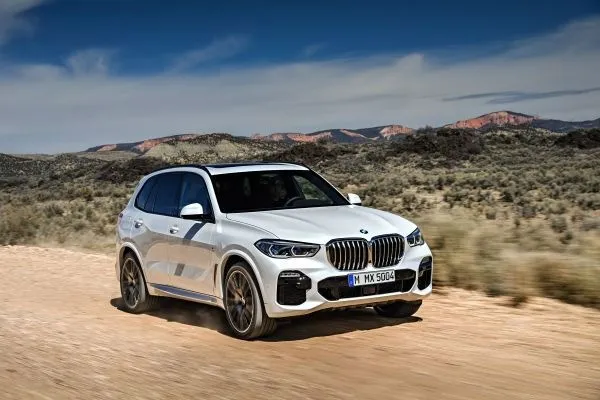 Officiellement, le BMW X5 quatrième du nom