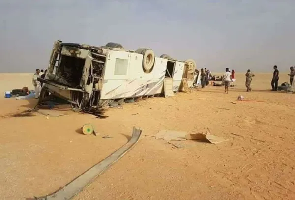 Adrar: trois morts et 18 blessés suite au renversement d’un bus sur la RN-51