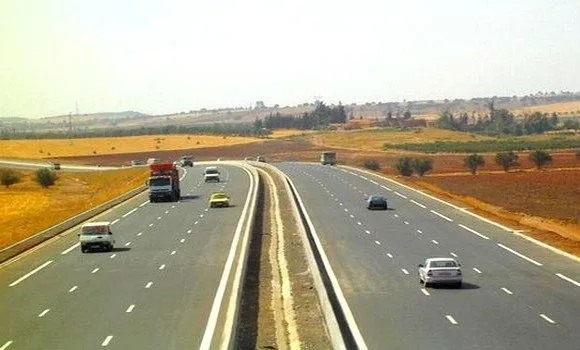 Le réseau de routes à double voie en Algérie a connu une extension  de prés de 7000 Km