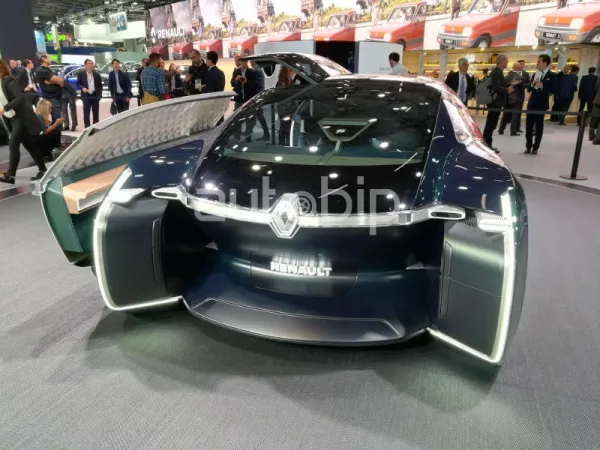 En direct du MONDIAL PARIS 2018 / RENAULT : "EZ-ULTIMO", un robot-véhicule haut de gamme au service de mobilité