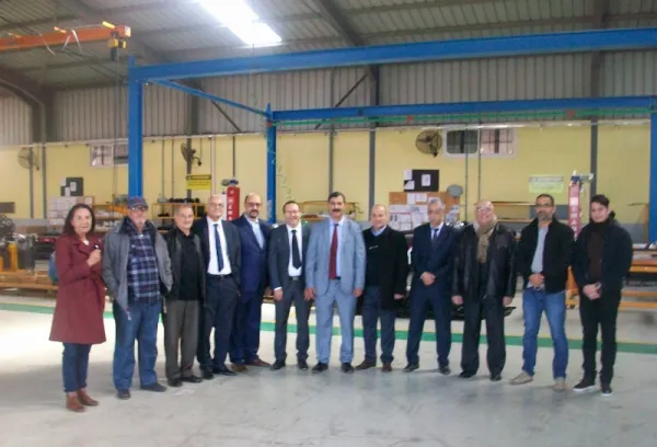 Visite de travail des PDG des filiales du groupe mécanique AGM à l'unité d'IVAl de montage de camions IVECO