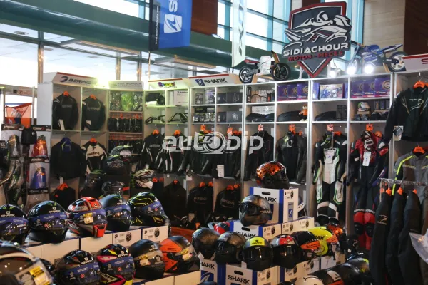 AUTOWEST 2018 / Sidi Achour Motos Pièces : introduction de la marque IXON, remises et offres sur les casques SHARK et les vêtements BERING
