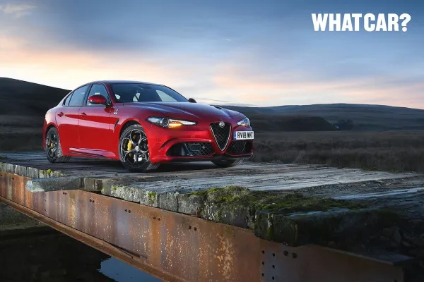 Le titre ‘’voiture de l’Année 2019’’ de la revue “What Car?” attribué aux Alfa Romeo Quadrifoglio