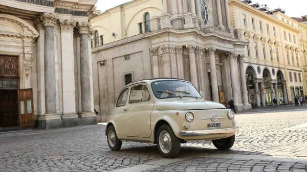 Le Festival Automobile International 2019 rendra hommage à la FIAT 500