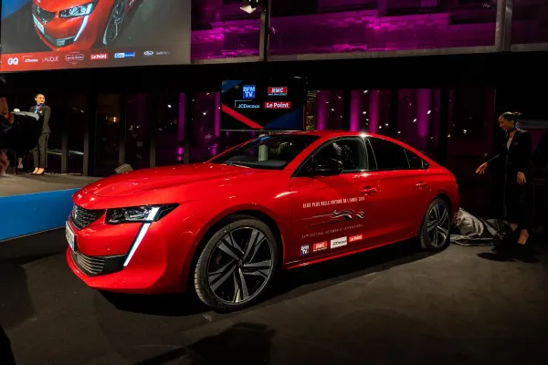 Peugeot 508 élue "Plus belle voiture de l’année 2018 "