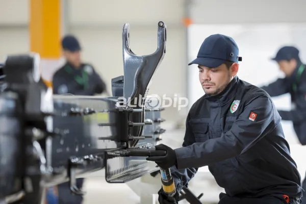 Le Groupe Volvo et la SPA SOPROVI ont organisé une convention de la sous- traitance à Alger
