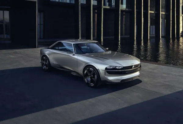 مونديال باريس 2018: بيجو 504 كوبيه إنها إي-ليجوند !